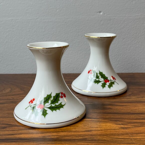 Set of 2 Porcelain Holly Christmas Candelstick Holders Japan Canadian Tire - Picture 3 of 15